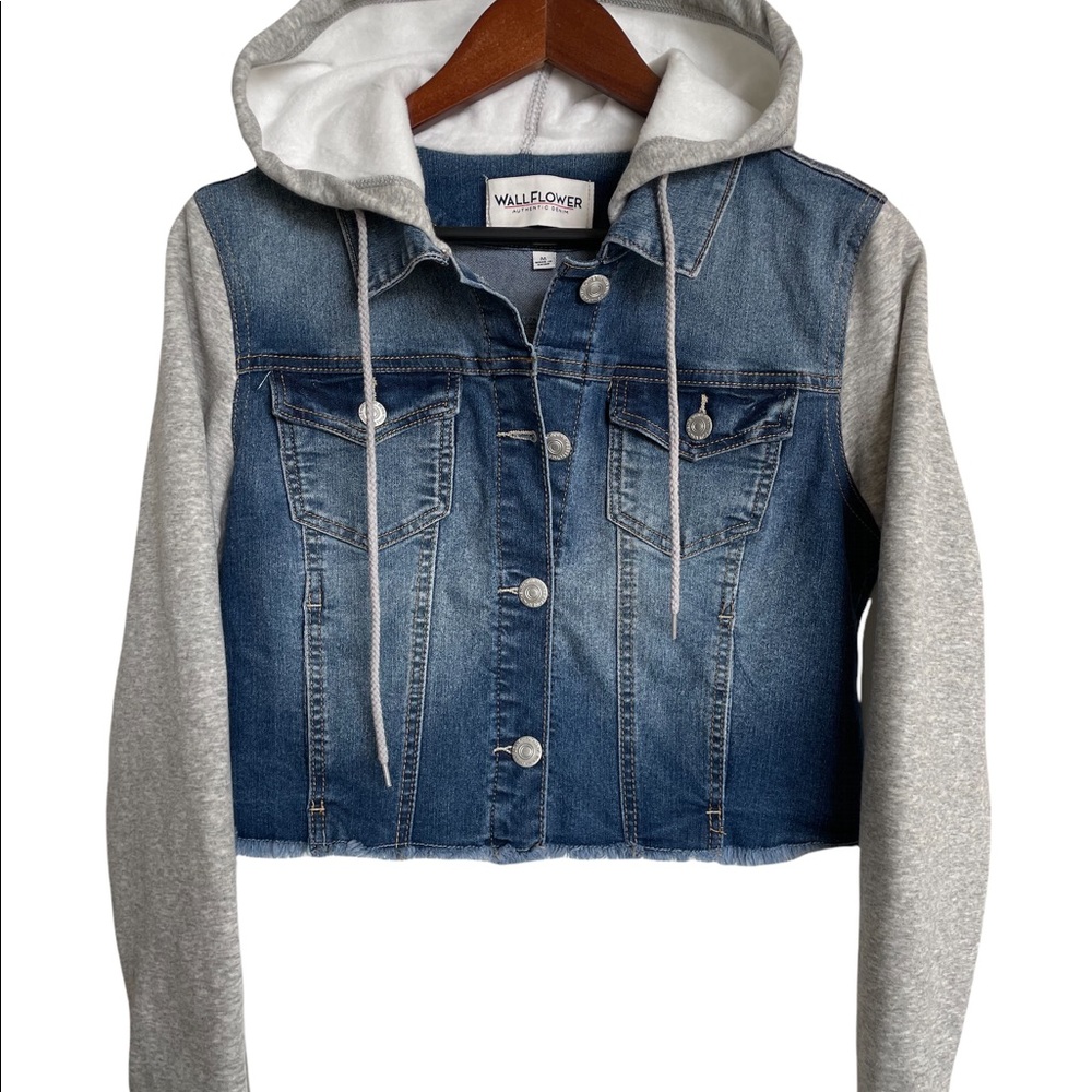 Juniors Wallflower Crop Jean Hoodie Jacket Sz Medium